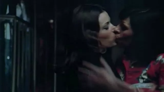 פורנו לוהט, ללא רישום.  יניקה חובבנית. סקס חינם שמנות